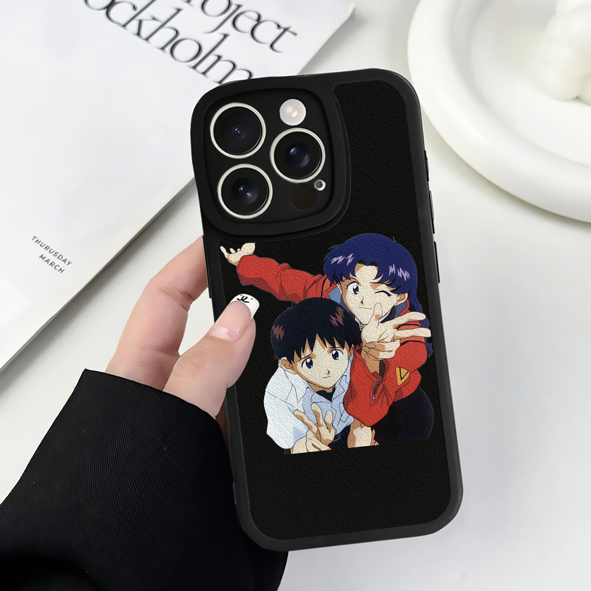 （画像用） EVA 新世紀エヴァンゲリオン 【iPhone 16シリーズ対応】シリコンスマホケース（レザー調） 材質：シリコン